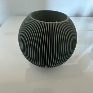 Flower Vase Muted Green